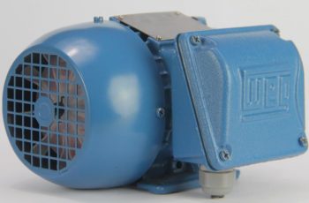 O Motor sempre trabalha com 220V: Não importa a tensão de alimentação