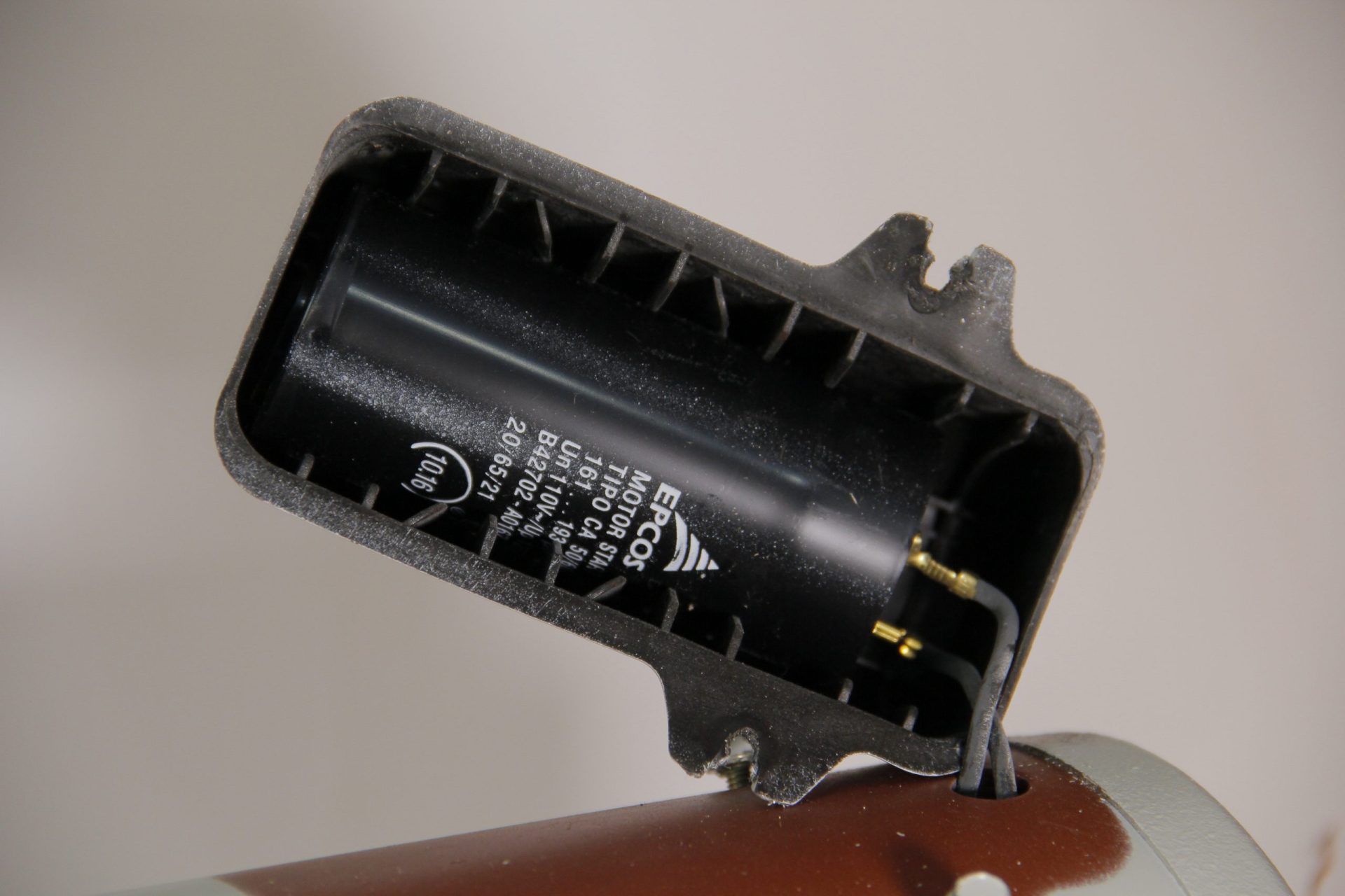 Capacitor de Motor | Como Saber se Está com Defeito?