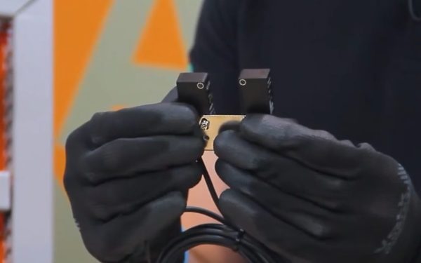 sensores industriais: sensor de barreira